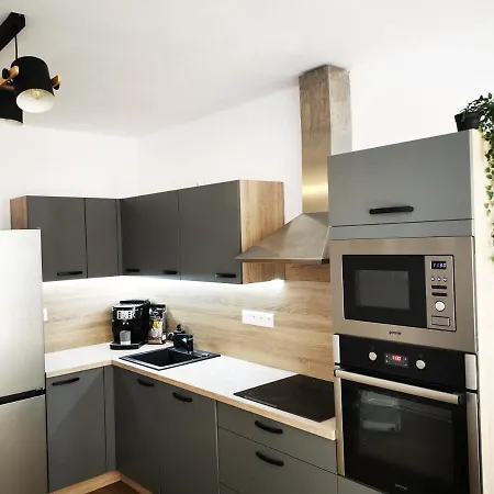 Mlynska Strouha Apartment